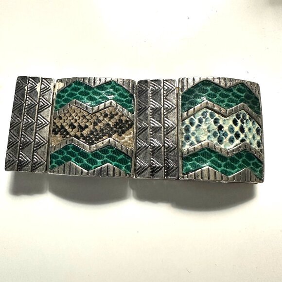 Unbranded silver tone with faux animal print inserts stretch cuff bracelet - Picture 2 of 5